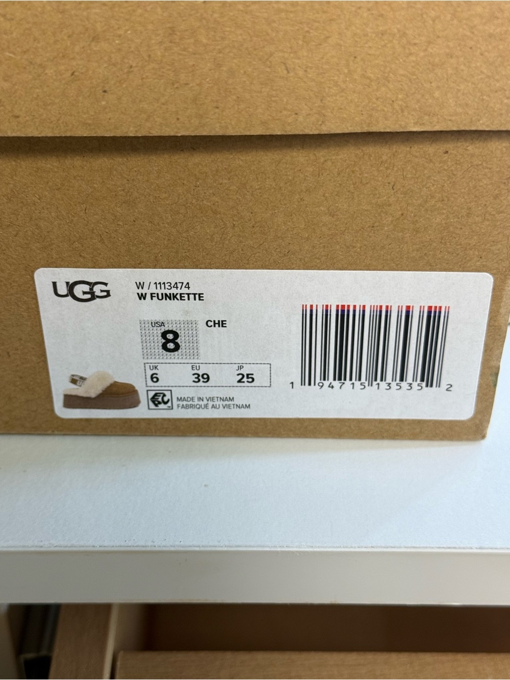 UGG Funkette Platform Slippers Chestnut Shearling Logo Strap Women’s 8 - Picture 7 of 7